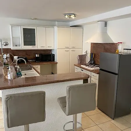 Duplex De La Prefecture *