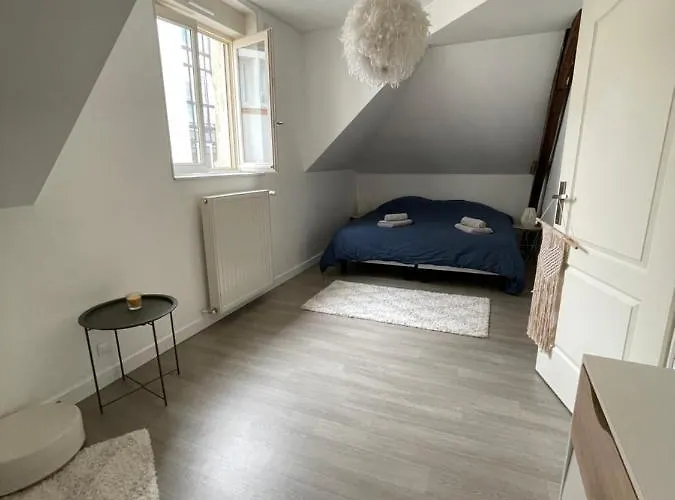 Duplex De La Prefecture Szálloda *